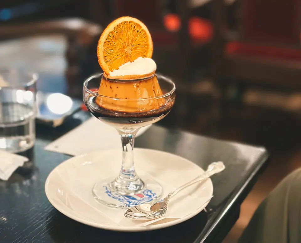 Der Shōwa-Pudding des Hauses ist wirklich herausragend